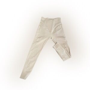 High-Waisted Cream maternity Leggings